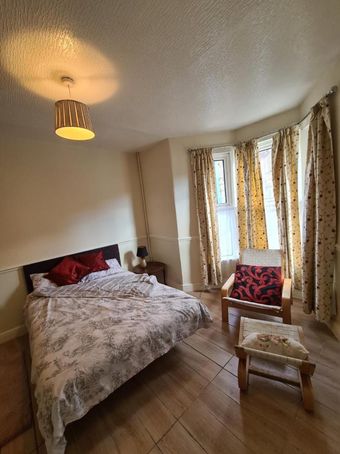 מלון Ground Floor Flat , 31 Lena Street, Easton,Bristol Avon, Uk מראה חיצוני תמונה
